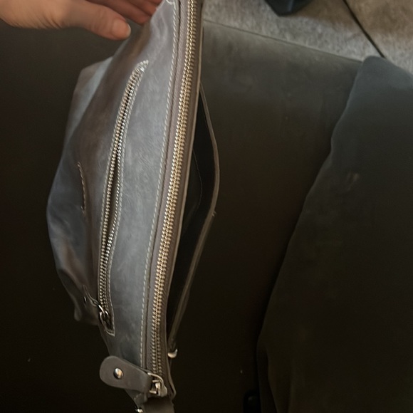 Roots Leather Charcoal Canadian Villager Tribe Crossbody Bag - Picture 12 of 16